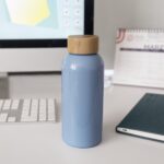 ANF 075 AP - CILINDRO LEMN AZUL PASTEL SÓLIDO (AZUL PASTEL - PLASTICO - BAMBU) - Imagen 4