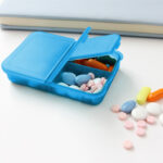 PASTILLERO CON TRES COMPARTIMENTOS AZUL CLARO BE-017A ( BE-017 - BE017 - PASTILLEROS ) - Imagen 3