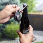 LLAVERO DESTAPADOR PHOENIX NEGRO DPO 023 N (CURPIEL - METAL) - Imagen 4