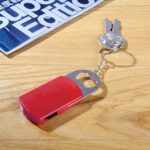 LLAVERO DESTAPADOR KINZIG ROJO DPO 030 R (PLÁSTICO) - Imagen 2