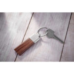 LLAVERO MORAT BEIGE M 6950 BE (MADERA - METAL) - Imagen 2