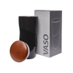 TERMO DE CERÁMICA BOOTLE BLANCO NEGRO TAZ 056 N (CERÁMICA - MADERA) - Imagen 4