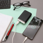 POWER BANK PRIORA NEGRO TH-243N ( TH-243 - TH243 -  ) - Imagen 3